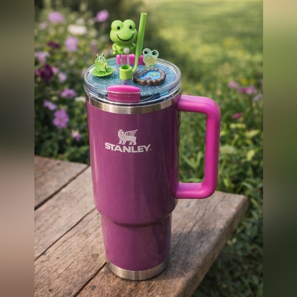 40 Oz Stanley Purple Tumbler with Pink Handle and Frog Lid - Picture 1 of 12